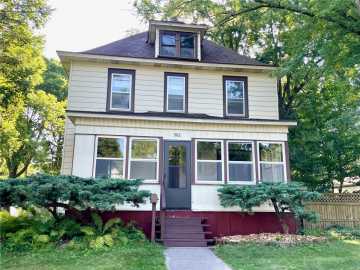 Menomonie, WI: 502 12th SE Street