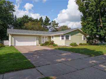 Eau Claire, WI: 1212 E Mission Drive