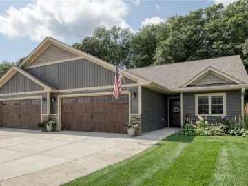 Eau Claire, WI: 4930 Field Crest Lane