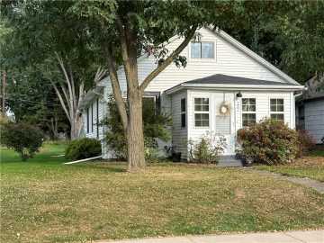 Cornell, WI: 121 N 6th Street