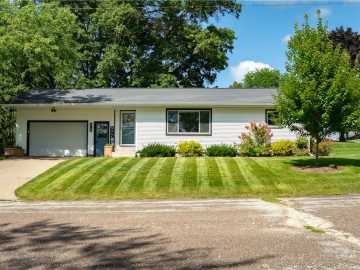 Strum, WI: 219 E Fir Street