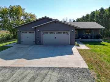 Cadott, WI: 21407 102nd Avenue