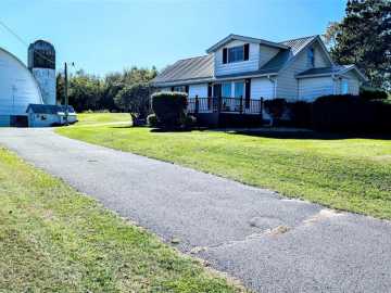 Ridgeland, WI: E4590 1390th Avenue