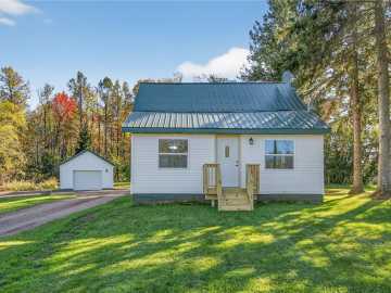 Ladysmith, WI: 7835 Old 14 Road