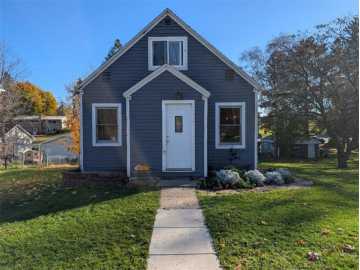 Cumberland, WI: 1450 4th Avenue