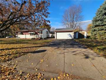 Eau Claire, WI: 3904 Lark Ave Avenue