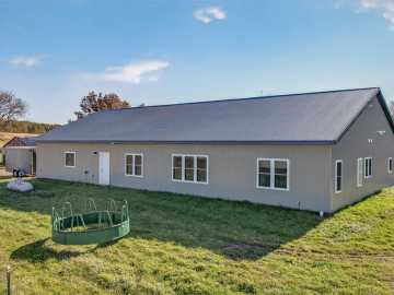 Alma Center, WI: W12499 W Alma Road