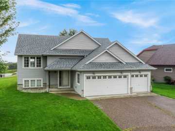 New Richmond, WI: 1337 Eagle Court