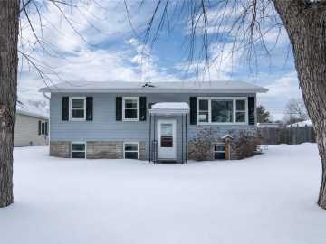 Eau Claire, WI: 2714 Blakeley Avenue