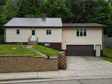 Eau Claire, WI: 1612 11th Street