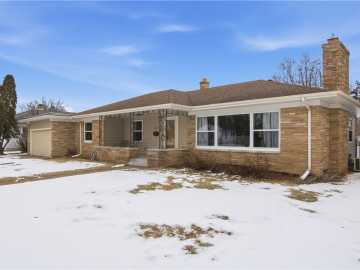 Eau Claire, WI: 2909 S Lexington Boulevard