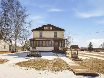 Eleva, WI: 26381 W Mondovi Street