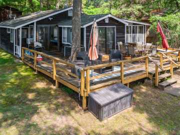 Dresser, WI: 2136 Poplar Lane