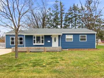 Altoona, WI: 211 11th W Street