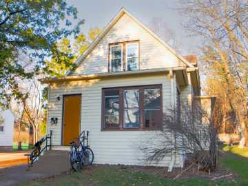 Menomonie, WI: 1114 7th E Street