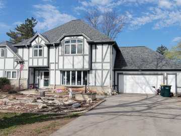 Mequon, WI: 10953 N Westview Lane