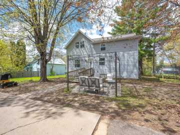 Frederic, WI: 207 1st S Avenue