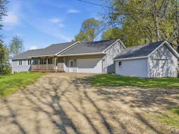 Baldwin, WI: 2072 30th Avenue