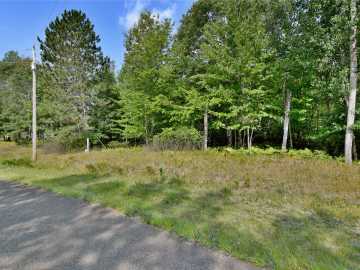 Wascott, WI: Lot 8 E Lakewood Drive