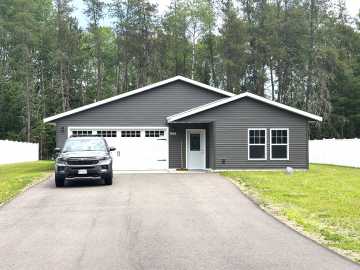 Hayward, WI: 10232 Metcalf Road
