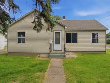 Rice Lake, WI: 23 E Schneider Street