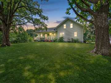 Bloomer, WI: 23522 110th Street