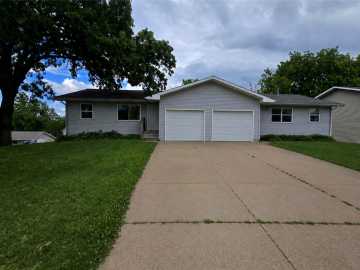 Mondovi, WI: 120, 124 Poeden Place 