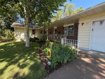 Amery, WI: 332 South W Street