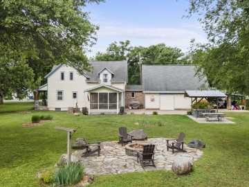 Osceola, WI: 601 3rd Avenue