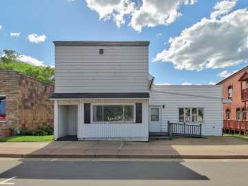 Greenwood, WI: 113 S Main Street