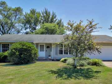 Eau Claire, WI: 3231 Lotus Street