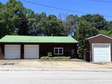 Black River Falls, WI: 124 Cedar Street 