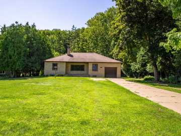 Eau Claire, WI: 214 Mt. Washington Avenue