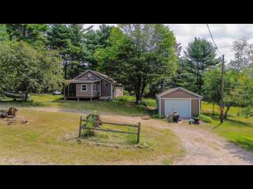 Hayward, WI: 11776 N Lower Twin Lake Road