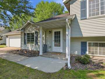 Eau Claire, WI: 122 Eagle Ridge Court