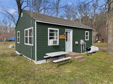 Siren, WI: 24541 Clam Lake Drive