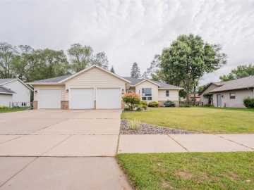 Eau Claire, WI: 1704 Sierra S Drive