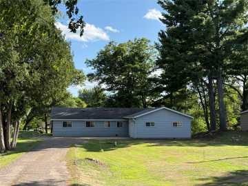 Mikana, WI: 2727 26 7/8 Avenue