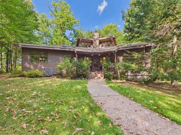 Hayward, WI: 12416 W Roberts Lane
