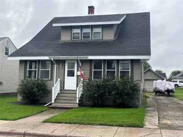 Arcadia, WI: 609 Jefferson Street