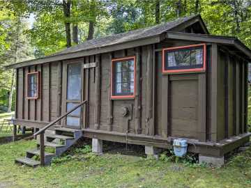 Hayward, WI: 11020 W Allan Road