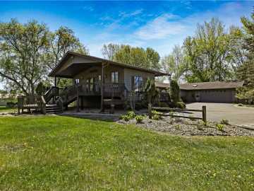 Cadott, WI: 650 N Main Street