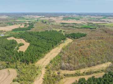 Osseo, WI: N43922 Cr-O