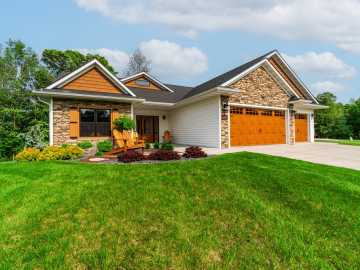 Eau Claire, WI: 2647 33rd Avenue
