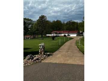 Exeland, WI: 10384 W County Line Road