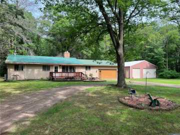 Spooner, WI: N 4832 Tozer Lake Road Road