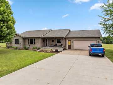 Cameron, WI: 300 Rudolph Road