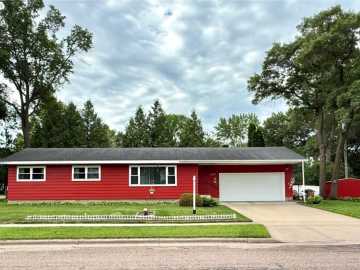 Eau Claire, WI: 1623 Edgewood Lane