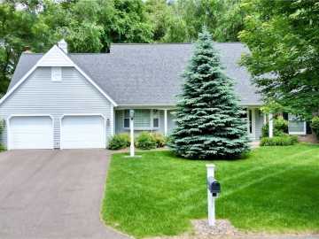 Eau Claire, WI: 1410 Forest Knoll Court