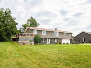 Eau Claire, WI: 934 Daisy Lane